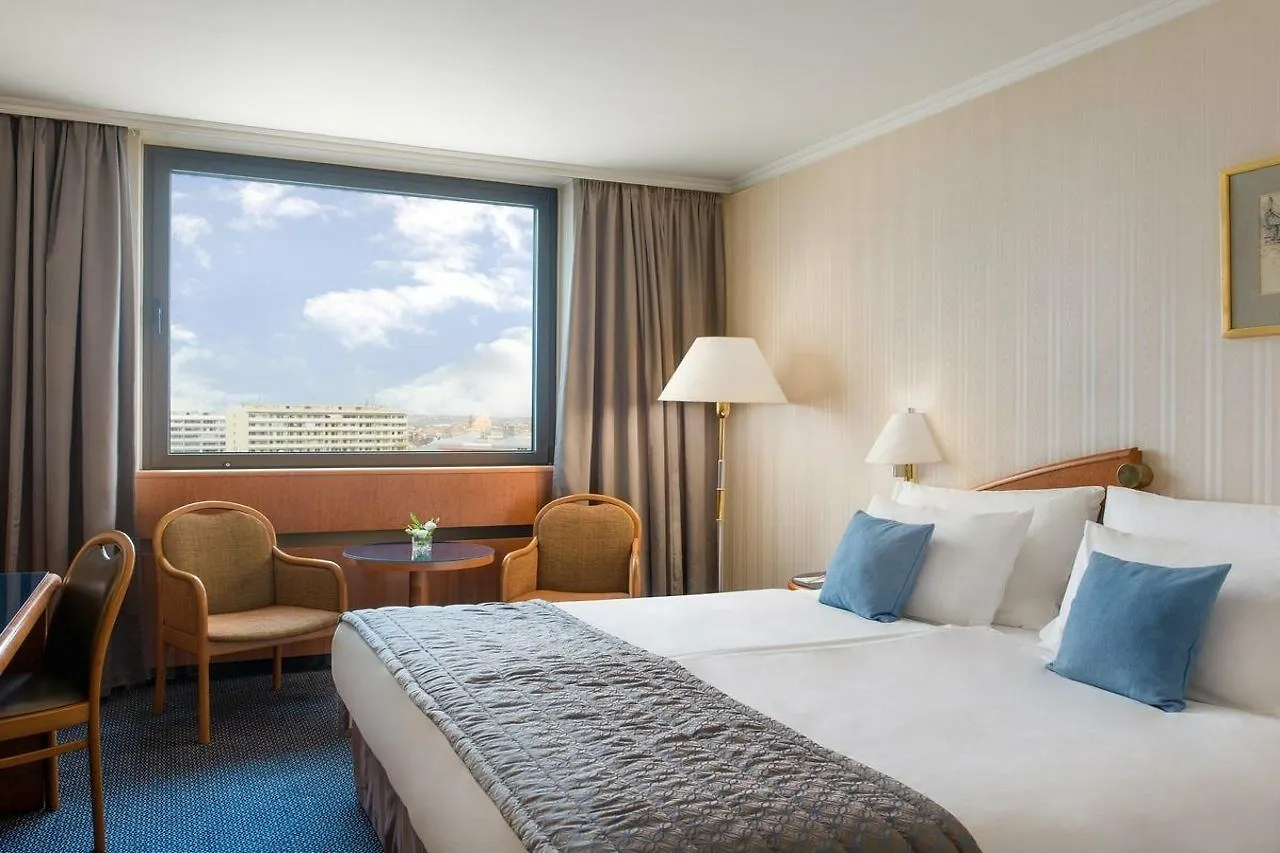 Panorama Hotel Prague 4*,